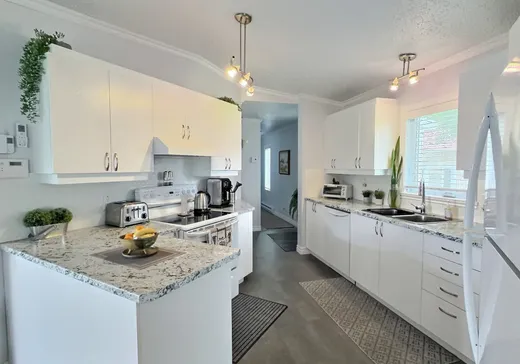 Maison à vendre - 1633 Rue Principale, Granby, J2J 0M7