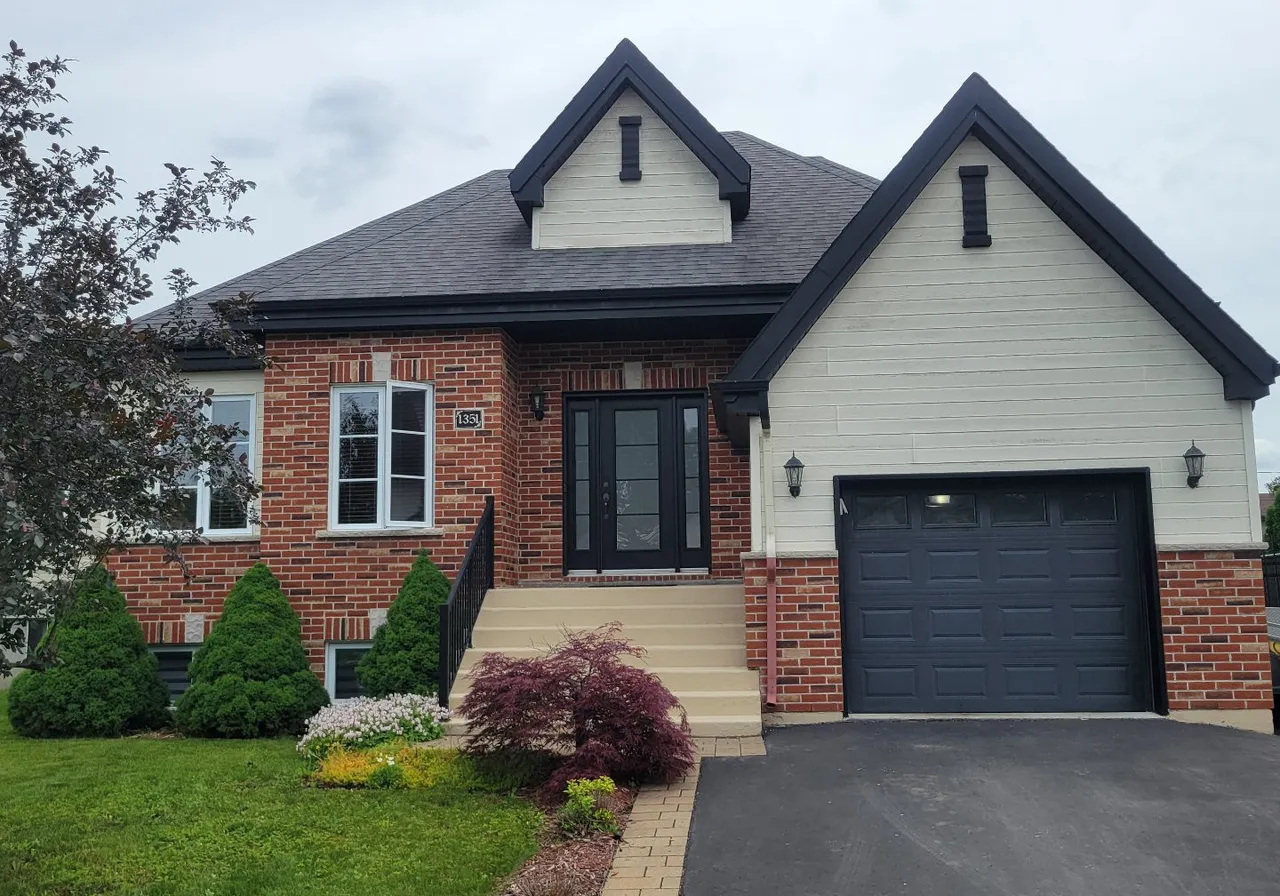 1351 Rue de l'Abricotier — photo 1