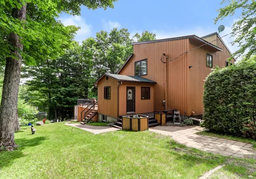 Maison à vendre - 79 Ch. du Lac-Hughes O., Gore, J0V 1K0