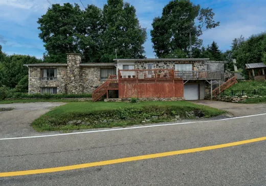 Bungalow à vendre - 6525 Rue Duvalière E., Saint-Calixte, J0K1Z0