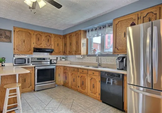 Maison à vendre - 1255 Rue Maisonneuve, Magog, J1X 2P1