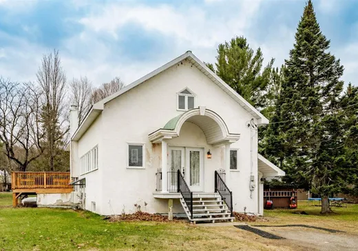 Bungalow à vendre - 1 Rue Grey, Bury, J0B1J0