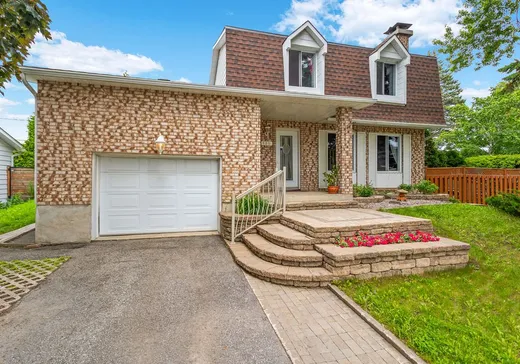 Two or more stories for sale - 120 Rue Biermans, Laval (Chomedey), H7W4N4