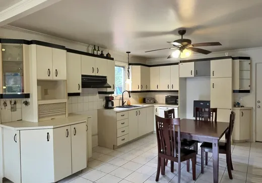 House for sale - 2 Rue Thérèse, Victoriaville, G6T 0K5