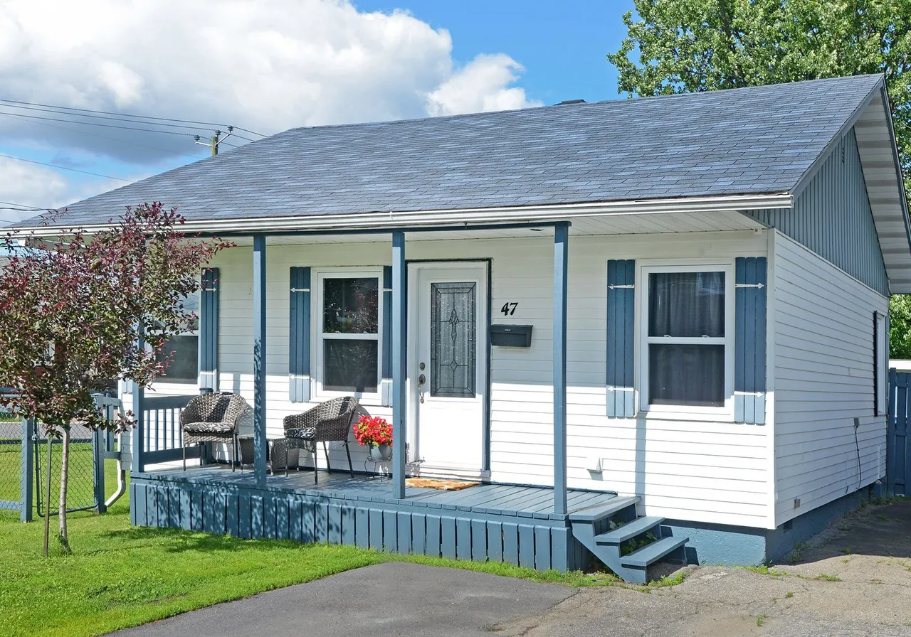 47 Rue Lapointe — photo 1