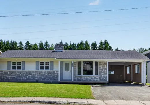 Maison à vendre - 2462 Rue des Pruches, Charlesbourg, G1G 2A8