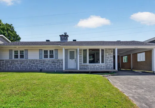 Maison à vendre - 2462 Rue des Pruches, Charlesbourg, G1G 2A8