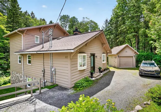 Two or more stories for sale - 82 Ch. de la Rivière-à-Simon, Saint-Sauveur, J0R1R7
