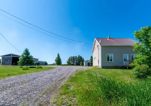 House for sale - 130 Route 397, Amos, J0Y 2J0