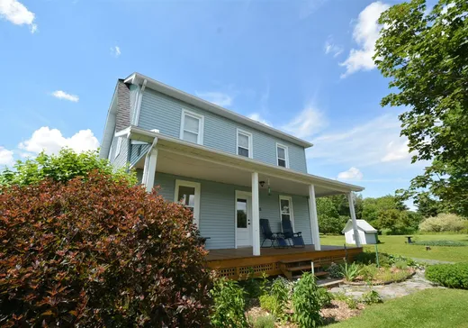 Maison à vendre - 111 Ch. Kingsey Townline, Saint-Félix-de-Kingsey, J0B 2T0