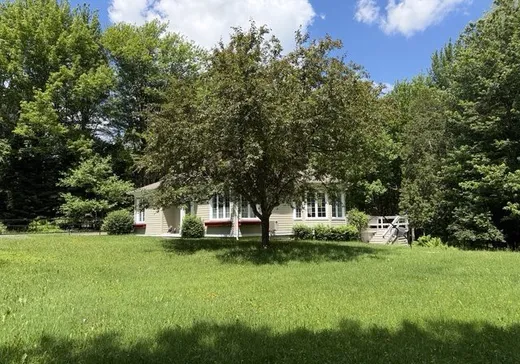 Maison à vendre - 18 Rue Lefebvre, Lac-Brome, J0E 1S0