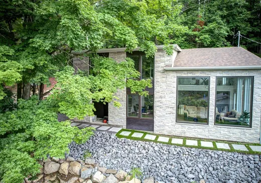 Maison à étages à vendre - 490 Rue de la Montagne, Saint-Calixte, J0K1Z0