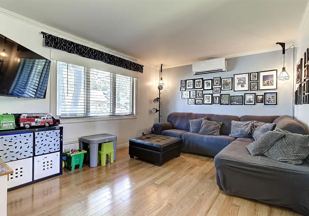 14 Rue Thomas-Dennis — photo 2
