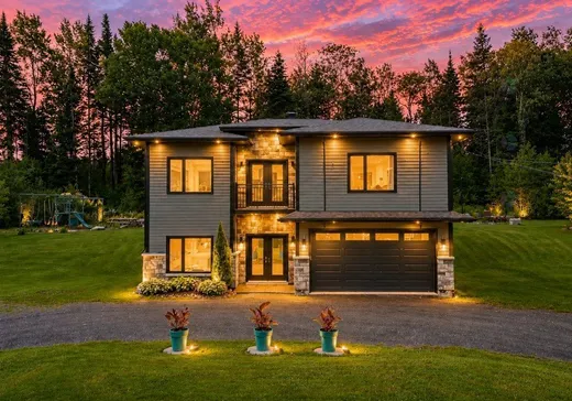 House for sale - 6 5e Rue, Lac-Etchemin, G0R 1S0