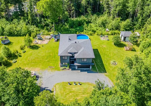 House for sale - 6 5e Rue, Lac-Etchemin, G0R 1S0