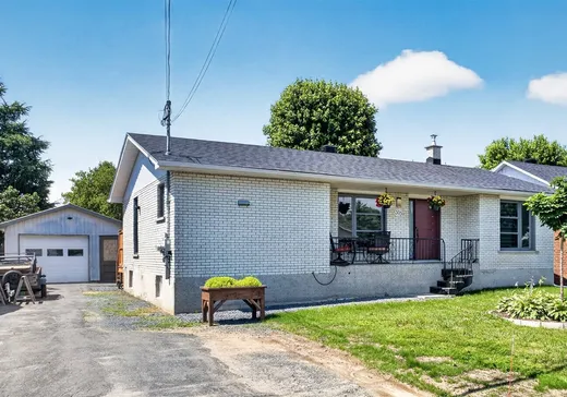 Maison à vendre - 395 Boul. St-Joseph O., Drummondville, J2E 1M3