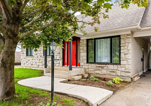 Bungalow à vendre - 542 Rue Poulin, Sherbrooke, J1E2N5