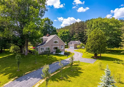 Maison à vendre - 325 Ch. Moulton Hill, Sherbrooke, J1M 0A8
