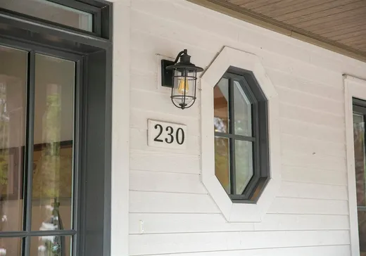 Maison à vendre - 230 Rue René, Magog, J1X 7P7