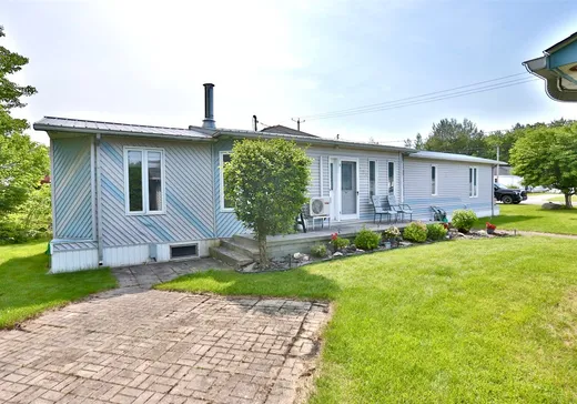 House for sale - 720 Rue d'Acton, Acton Vale, J0H 1A0