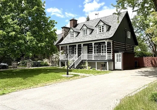 Maison à étages à vendre - 222 Boul. Ste-Rose E., Laval (Auteuil), H7H1P3