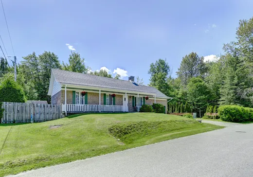 House for sale - 688 Rue des Eaux-Fraîches, Lac-St-Charles, G3G 2C1