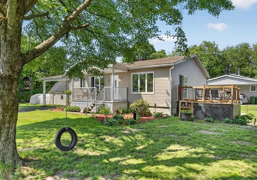 Bungalow for sale - 1615 Route 116, Danville, J0A1A0