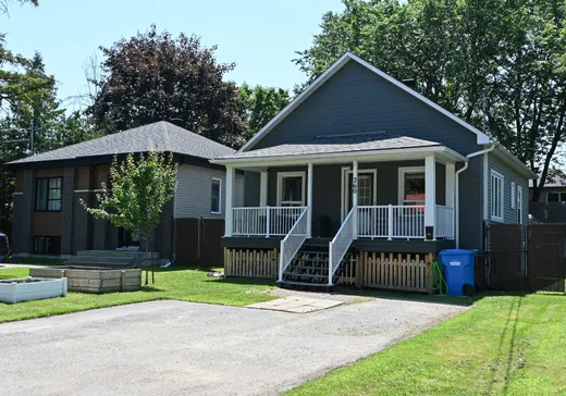 Maison à étages à vendre - 260 Rue Elizabeth, Deux-Montagnes, J7R3S7
