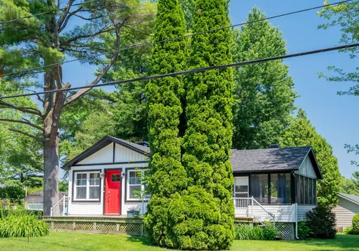 Maison à étages à vendre - 340 Av. de la Pointe-Jameson, Venise en Quebec, J0J2K0