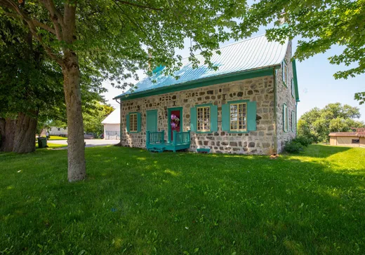 House for sale - 3820 Rue St-Pierre O., Saint-Hyacinthe, J2T 5G8