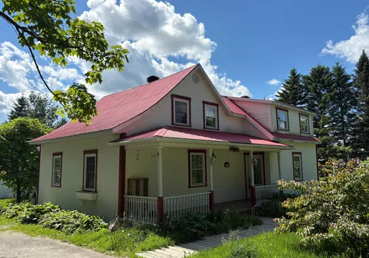 House for sale - 233 Route St-Jean, St-Malachie, G0R 3N0