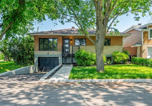 Bungalow for sale - 2465 Rue Guindon, Laval (Laval-sur-le-lac), H7A4B1