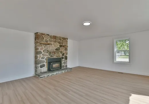 Maison à vendre - 5421 Ch. du Lac, Maskinongé, J0K 1N2