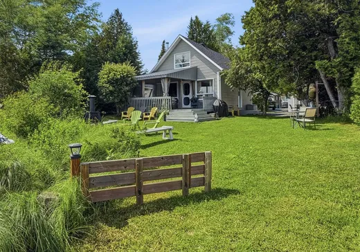 Bungalow à vendre - 33 Rue Jolicoeur, Thetford Mines, G0N1S0
