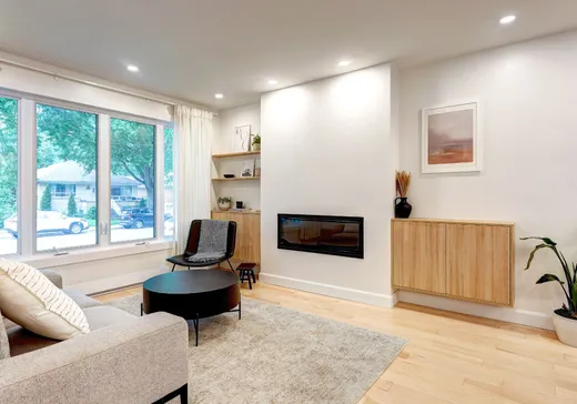 Maison à vendre - 11795 Rue St-Évariste, Montréal (Ahuntsic/Cartierville), H4J 2B1