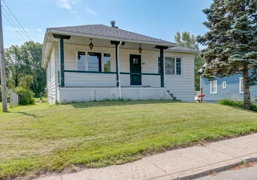 House for sale - 672 Ch. de St-Robert, Saint-Robert, J0G 1S0