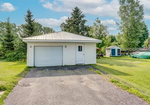 House for sale - 672 Ch. de St-Robert, Saint-Robert, J0G 1S0