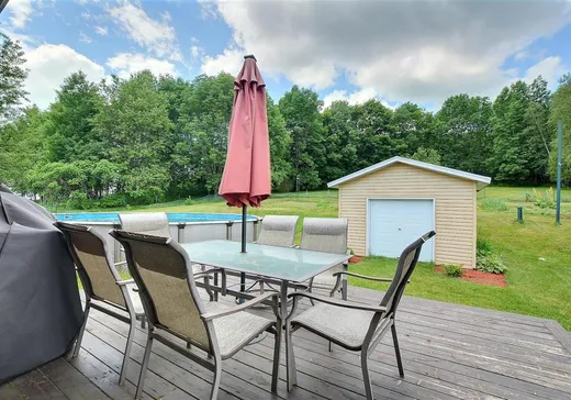 House for sale - 205 Ch. du Lac, Danville, J0A 1A0