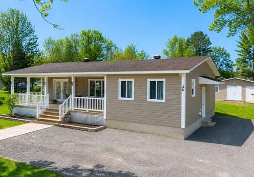 House for sale - 34 Rue Leblanc, St-Francois-Du-Lac, J0G 1M0
