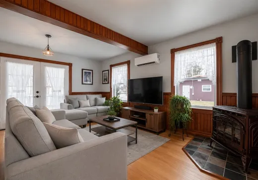 House for sale - 34 Rue Leblanc, St-Francois-Du-Lac, J0G 1M0