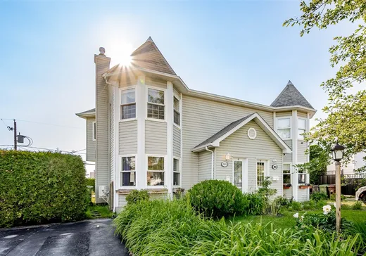 Two or more stories for sale - 3855 Rue de Toulon, Sherbrooke, J1N3W5