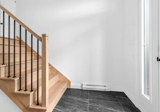 Maison à vendre - 332 Rue Veilleux, App. B, Montréal (Centreville), G0M 2B0