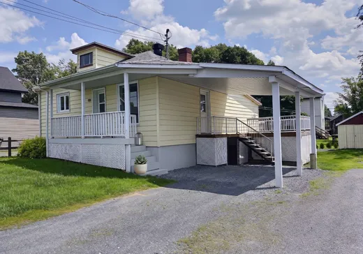 House for sale - 42 Rue St-Jean, Saint-Benoît-Labre, G0M 1P0