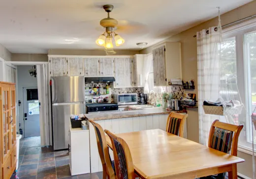 Maison à vendre - 30 Rue St-Medard, Warwick, J0A 1M0