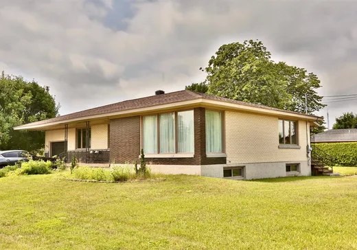 Maison à vendre - 615 Rue Notre-Dame, Acton Vale, J0H 1A0