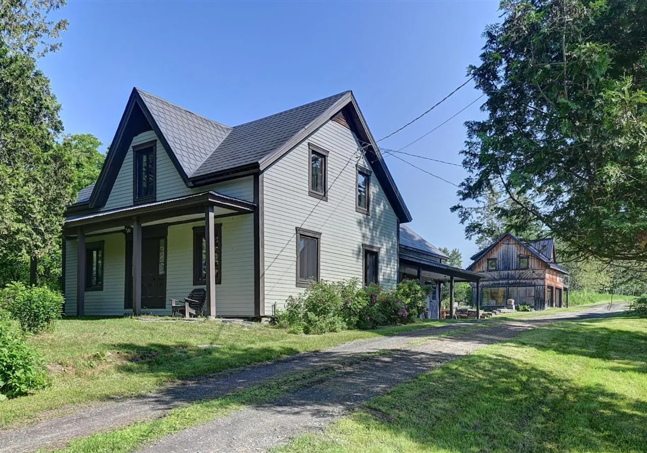 446 Ch. Batley — photo 2