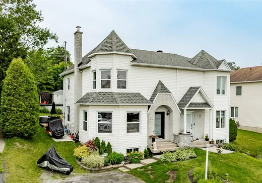 Maison à vendre - 1511 Boul. Mi-Vallon, Sherbrooke, J1N 3E1