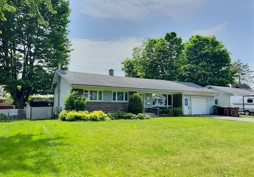 Maison à vendre - 9 Rue Plourde, Victoriaville, G6P 5R2