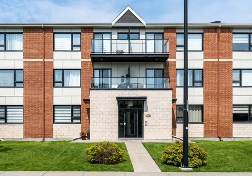 Condo for sale - 14523 Rue Bernard-Geoffrion 300, Montreal (East), H1A 0B9