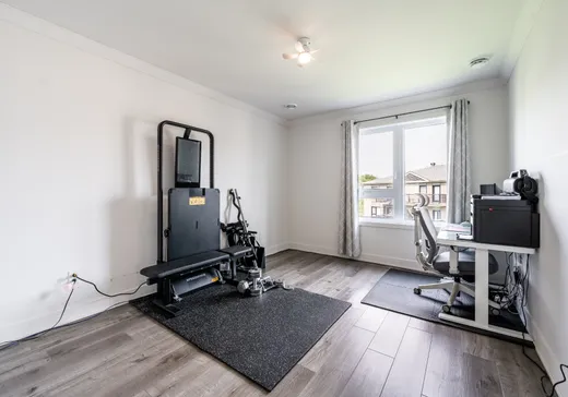 Condo for sale - 14523 Rue Bernard-Geoffrion 300, Montreal (East), H1A 0B9